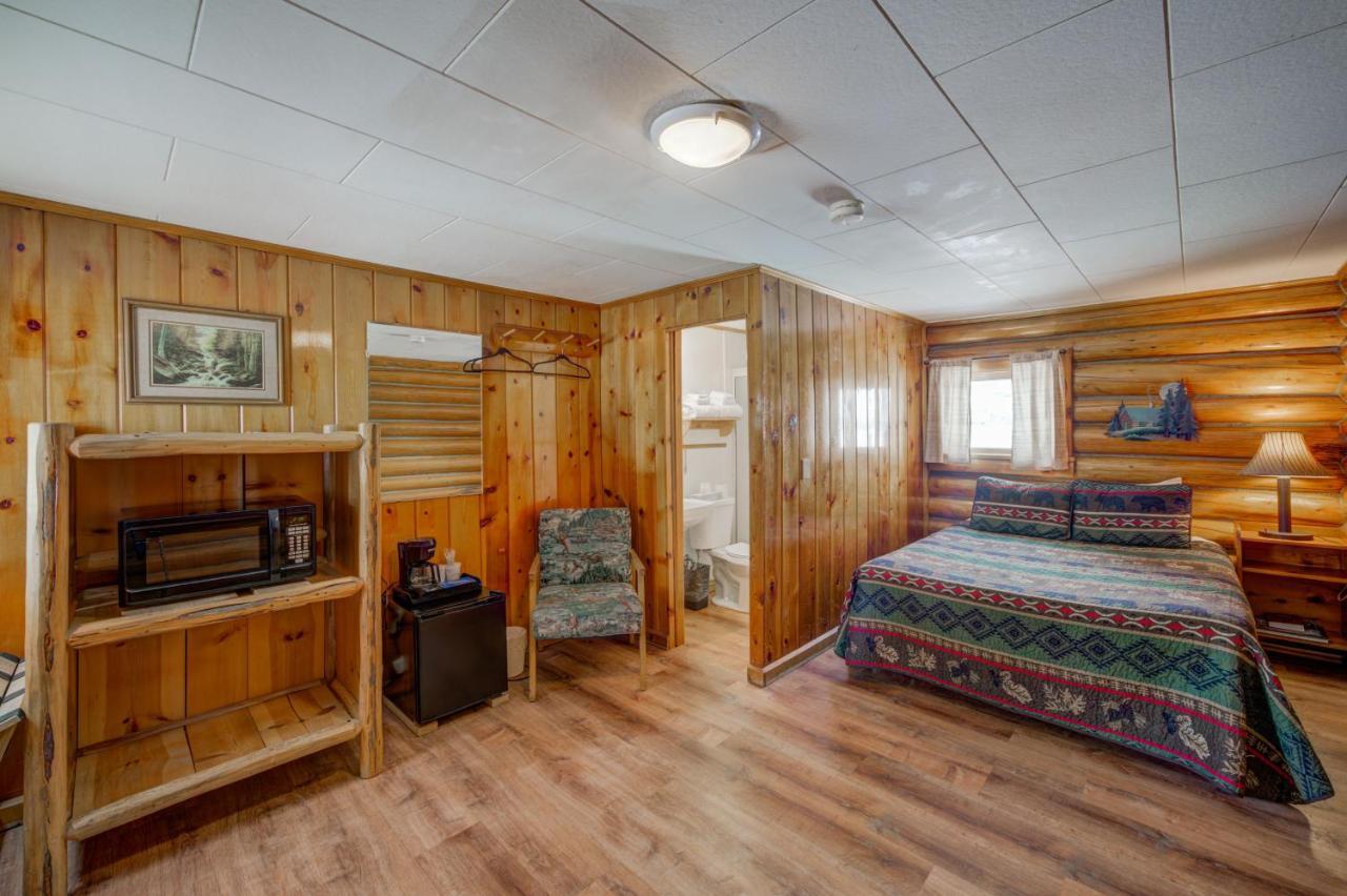 Sportsman'S Lodge Енніс Екстер'єр фото