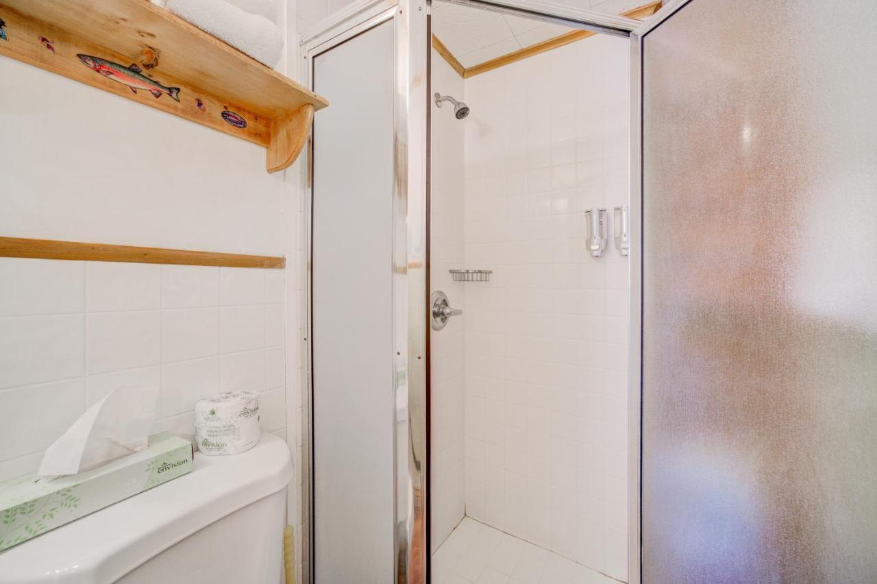 Sportsman'S Lodge Енніс Екстер'єр фото