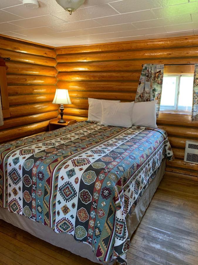 Sportsman'S Lodge Енніс Екстер'єр фото