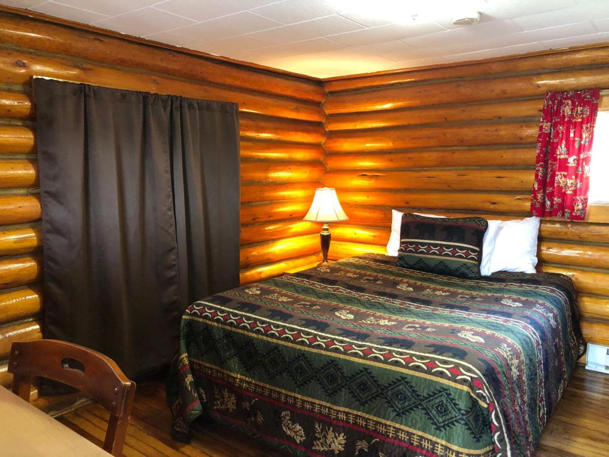 Sportsman'S Lodge Енніс Екстер'єр фото