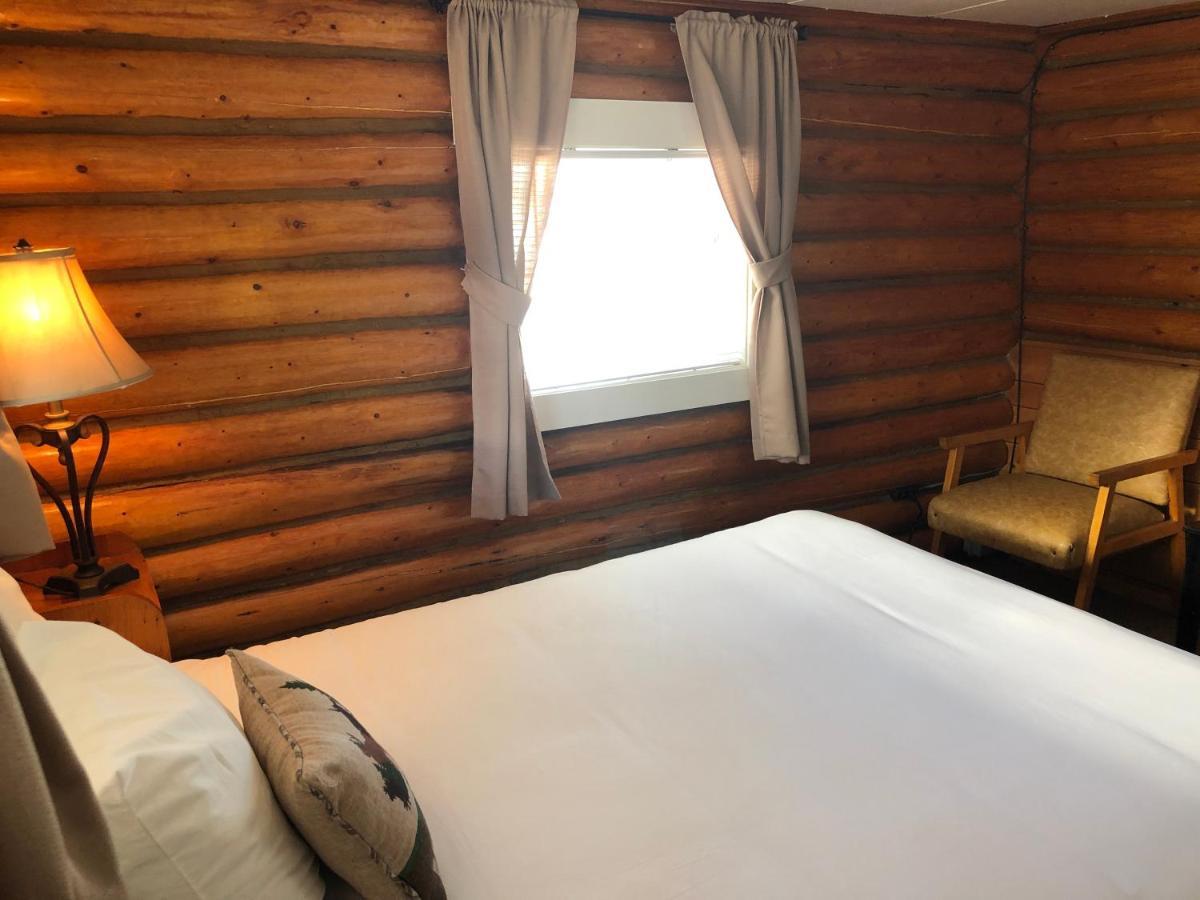 Sportsman'S Lodge Енніс Екстер'єр фото