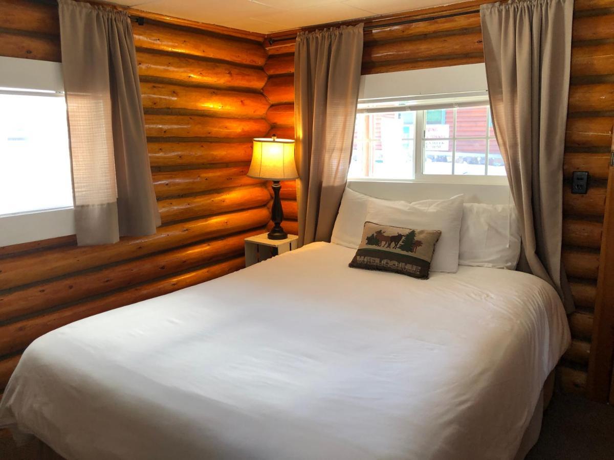 Sportsman'S Lodge Енніс Екстер'єр фото