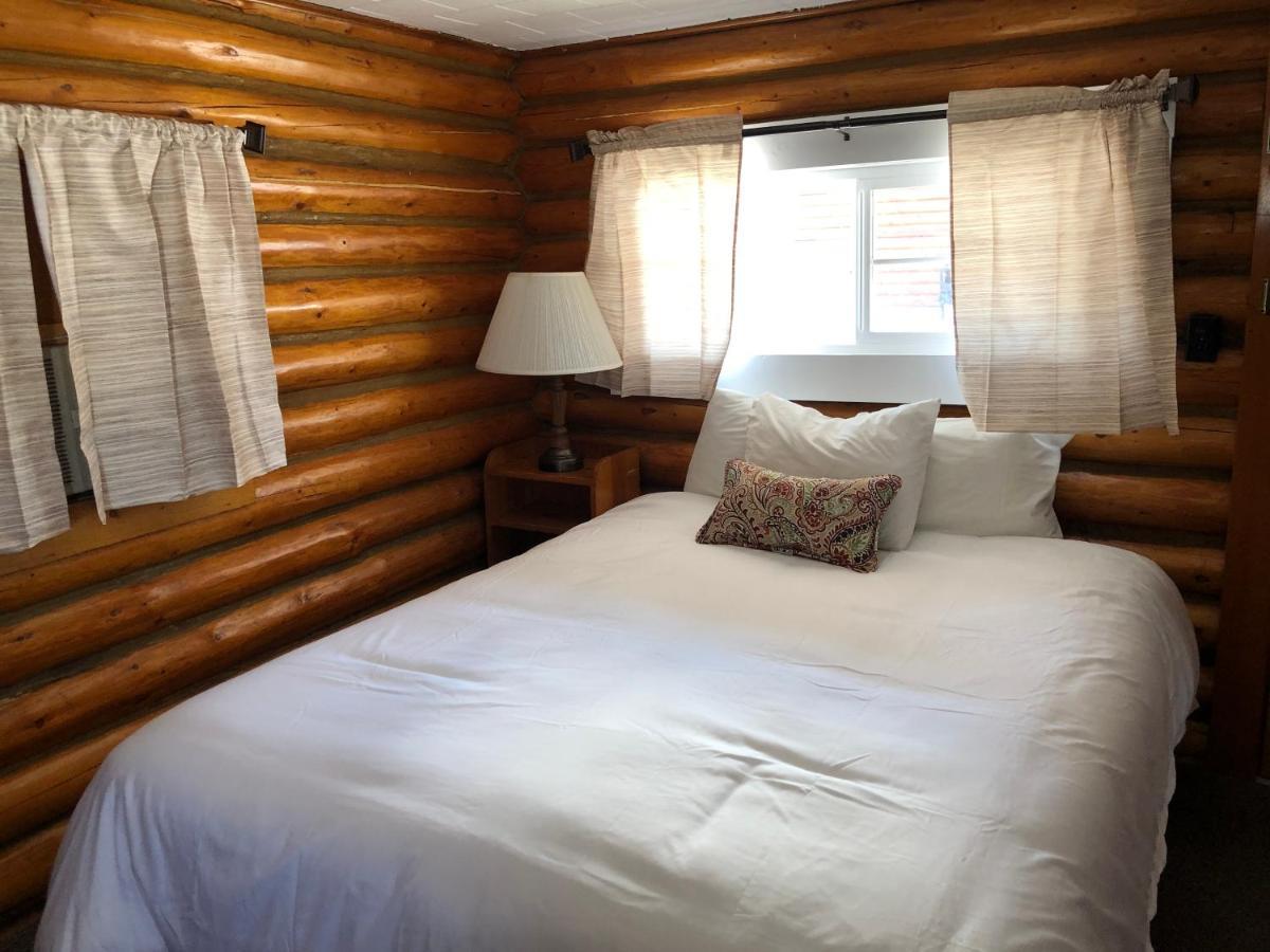 Sportsman'S Lodge Енніс Екстер'єр фото